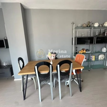 Tirane, jepet me qera apartament 2+1 Kati 7, 90 m² 800 € (Komuna e parisit)