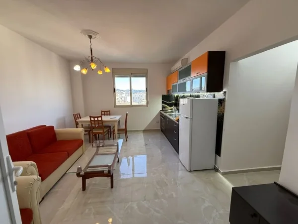 Durres, jepet me qera apartament 1+1+Ballkon Kati 8, 400 €