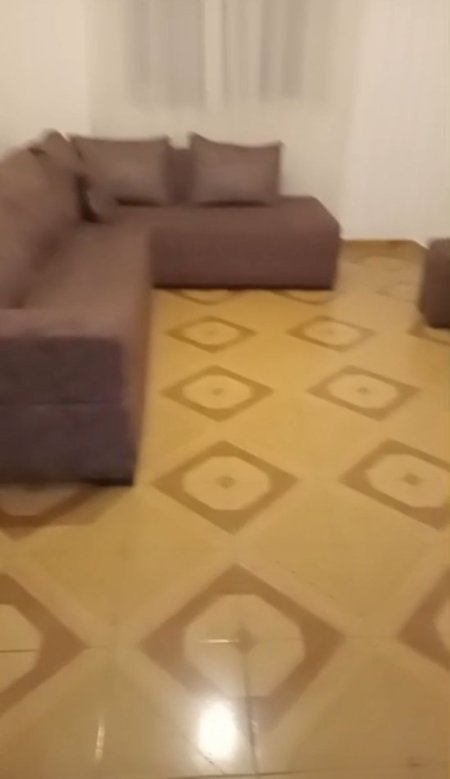 Tirane, jepet me qera apartament 1+1 Kati 2, 60 m² 450 € (Vasil Shanto , prane shkolles Besnik Sykja)