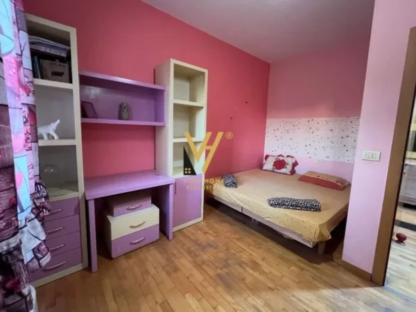 Tirane, jepet me qera Pjese Vile 2 Katshe Kati 0, 240 m² 900 € (JORDAN MISJA)