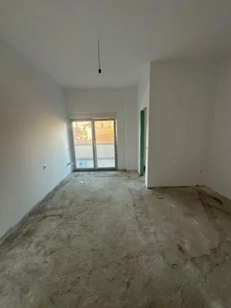 Tirane, shitet apartament 2+1 , 148 m² 369.000 € (Ali demi)