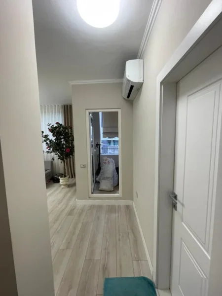 Tirane, jepet me qera apartament 1+1 Kati 3, 70 m² 1.000 € (rruga kosovareve)