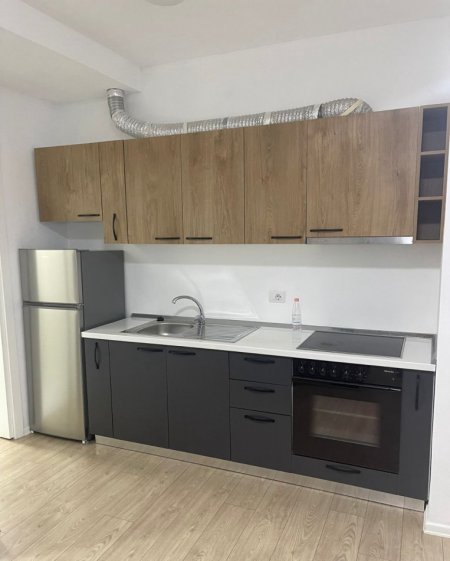 Tirane, jepet me qera apartament 1+1+Ballkon Kati 2, 60 m² 500 € (Kompleksi "FZ Construction Green Tarrace" Liqeni I Thate, Rr. HAMDI Sina.)