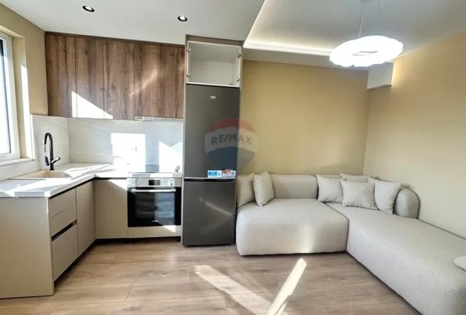 Tirane, shitet apartament 1+1 Kati 3, 47 m² 138.000 € (Rr. Muhamet Gjollesha)
