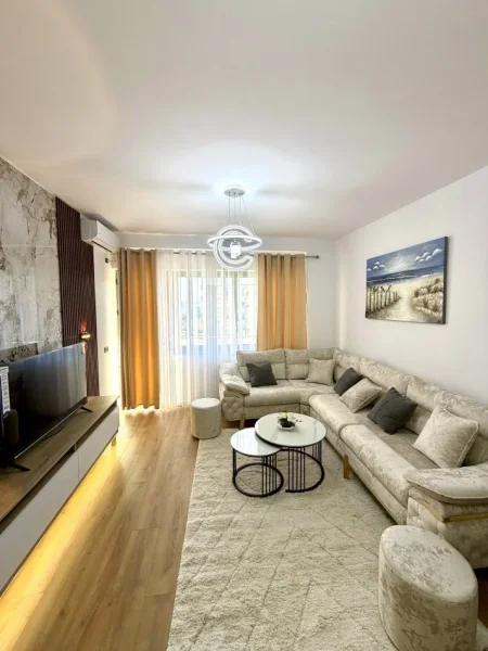 Tirane, shitet apartament 2+1 Kati 9, 94 m² 157.000 € 
