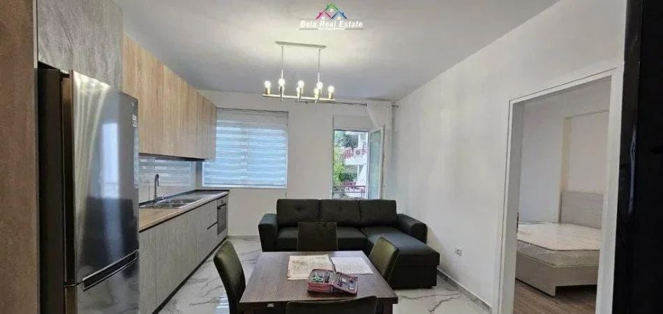 Tirane, jepet me qera apartament 2+1 Kati 3, 82 m² 600 € (Liqeni i Thate)