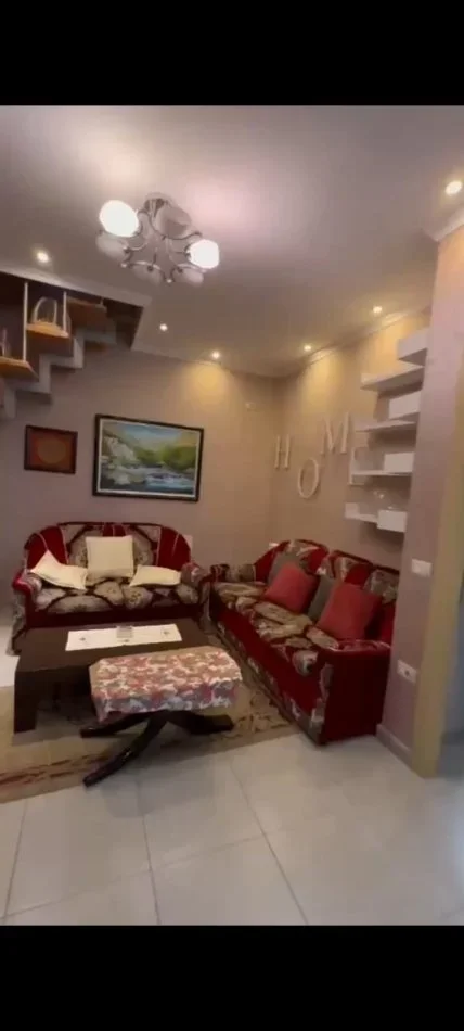 Tirane, jepet me qera apartament 2+1 Kati 5, 600 € 