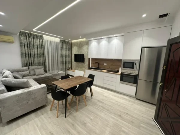 Tirane, jepet me qera apartament 1+1 , 70 m² 700 € (Zogu i Zi mbrapa Tirana Bank)