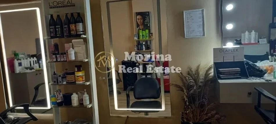 Tirane, shitet ambjent biznesi Kati 1, 25 m² (Blloku)