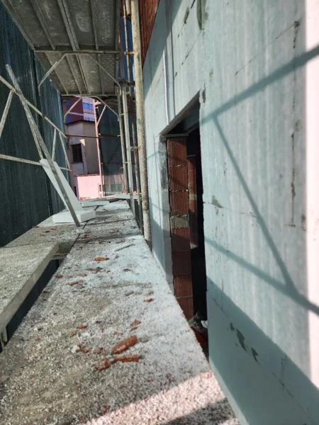 Tirane, shitet dyqan Kati 0, 48 m² 