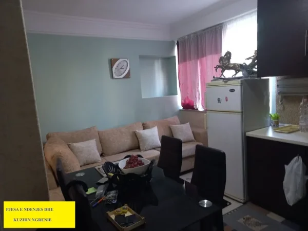 Tirane,Qera Apartament kompletuar,tip1+1,kat 3,sip.55m² p ekzistues 6-kat,Qera 450€/muaj, pranë rr. Elbasanit /60mLana, rr Elbasanit,d thesarit Tiranë