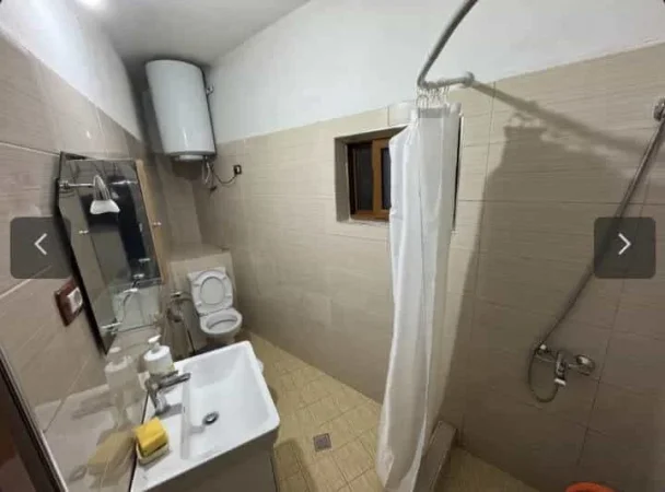 Tirane, jepet me qera apartament 2+1 Kati 2, 125 m² 450 € (Rruga Sadik Petrela)