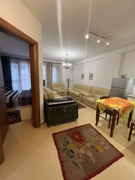 Tirane, jepet me qera nga Pronari, pa-komision apartament 1+1+Ballkon Kati 6, 51 m² 400 € (yzberishte)