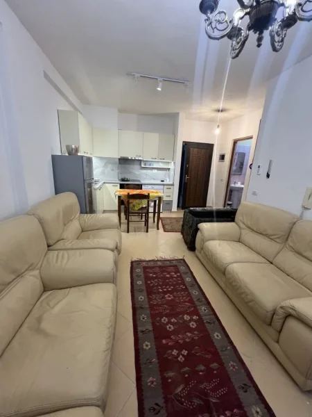 Tirane, jepet me qera nga Pronari, pa-komision apartament 1+1+Ballkon Kati 6, 51 m² 400 € (yzberishte)