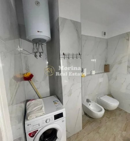 Tirane, jepet me qera apartament 2+1 Kati 8, 100 m² 700 € (Xhamlliku)