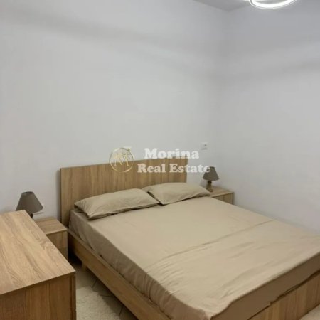 Tirane, jepet me qera apartament 1+1 Kati 4, 60 m² 400 € (Fresku)