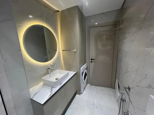Tirane, jepet me qera apartament 1+1 Kati 5, 65 m² 600 € (Rruga Jordan Misja)