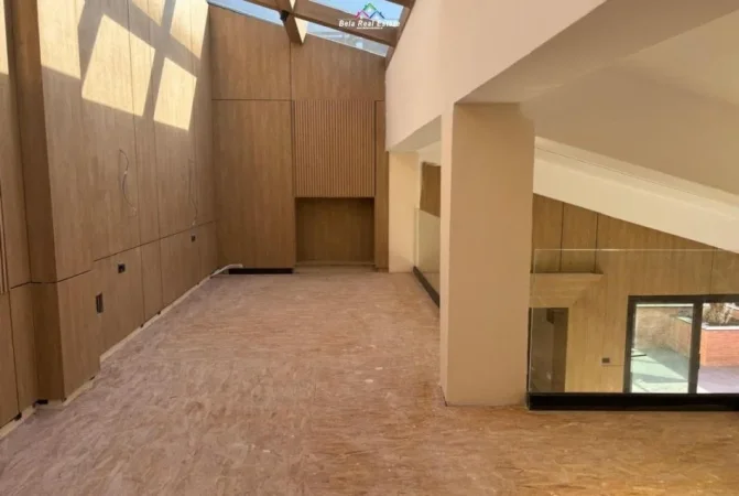 Tirane, jepet me qera Vile 2 Katshe Kati 2, 409 m² 6.000 € (Rruga Rexhep Jella)