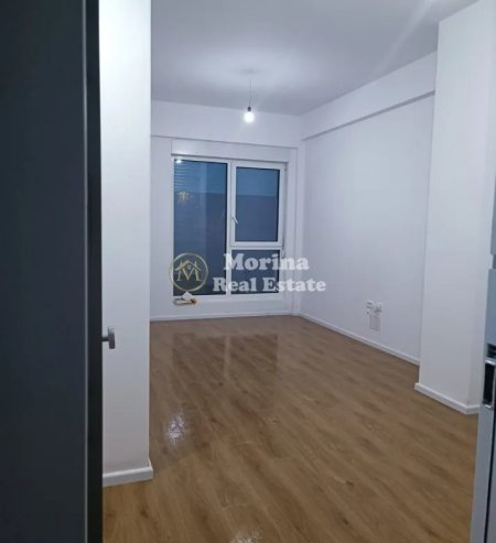 Tirane, jepet me qera apartament 1+1 Kati 2, 54 m² 350 € (Fresku)