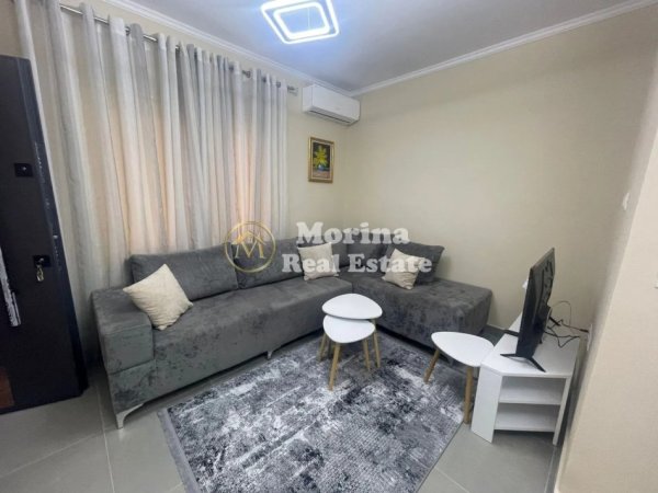 Tirane, jepet me qera shtepi 1+1 Kati 1, 65 m² 400 € (Laprake)