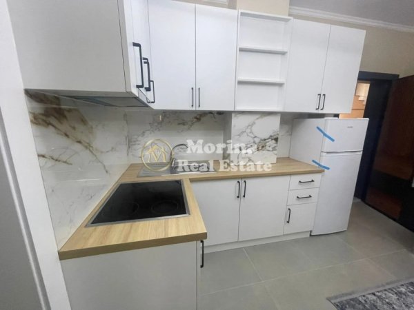 Tirane, jepet me qera shtepi 1+1 Kati 1, 65 m² 400 € (Laprake)