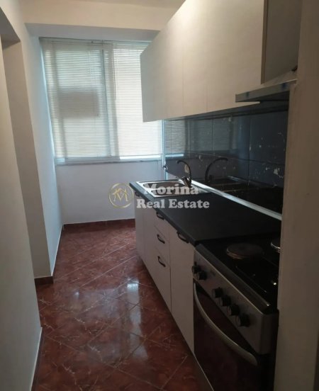 Tirane, jepet me qera apartament 2+1 Kati 1, 100 m² 550 € (Sheshi Willson)