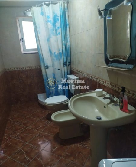 Tirane, jepet me qera apartament 2+1 Kati 1, 100 m² 550 € (Sheshi Willson)
