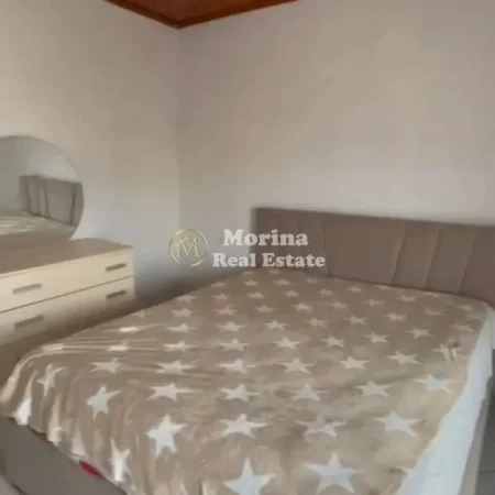 Tirane, jepet me qera shtepi 2+1 Kati 3, 93 m² 400 € (Laprake)