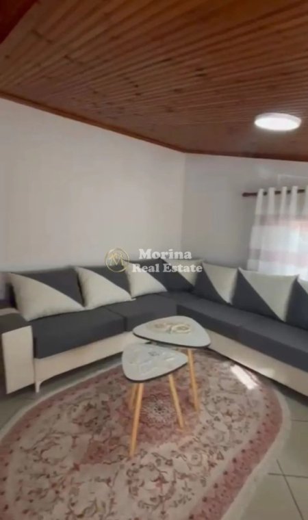 Tirane, jepet me qera shtepi 2+1 Kati 3, 93 m² 400 € (Laprake)