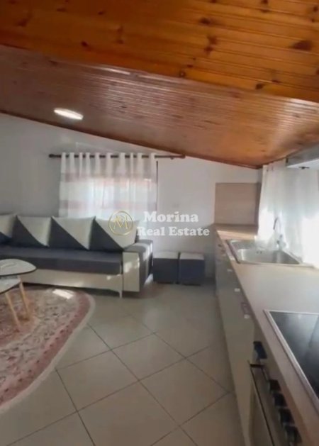 Tirane, jepet me qera shtepi 2+1 Kati 3, 93 m² 400 € (Laprake)