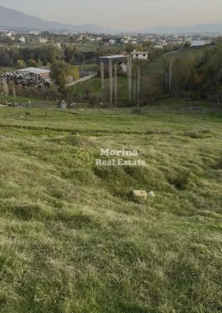 Tirane, shitet toke , 4.500 m² 270.000 € (Babrru)
