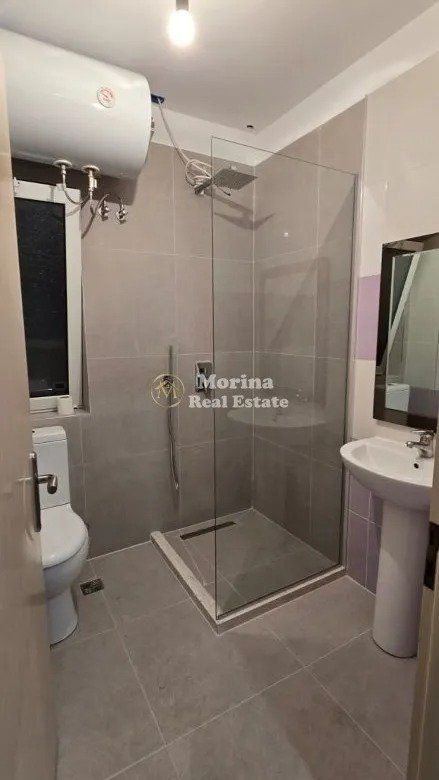 Tirane, jepet me qera shtepi 2+1 Kati 0, 90 m² 350 € (Sauk)