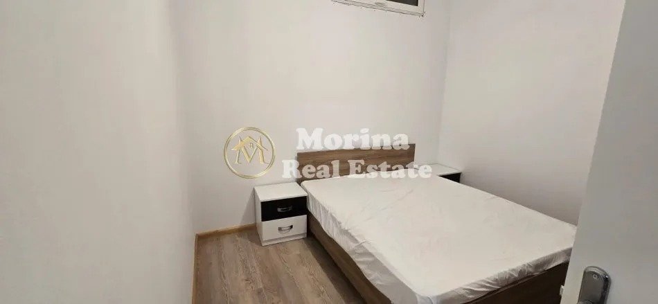 Tirane, jepet me qera shtepi 2+1 Kati 0, 90 m² 350 € (Sauk)