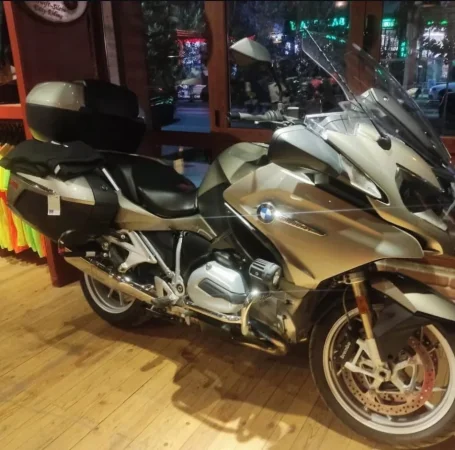 Durres, shes Tourer BMW RT1200 , gri e erret 9.500 km 13.900 €