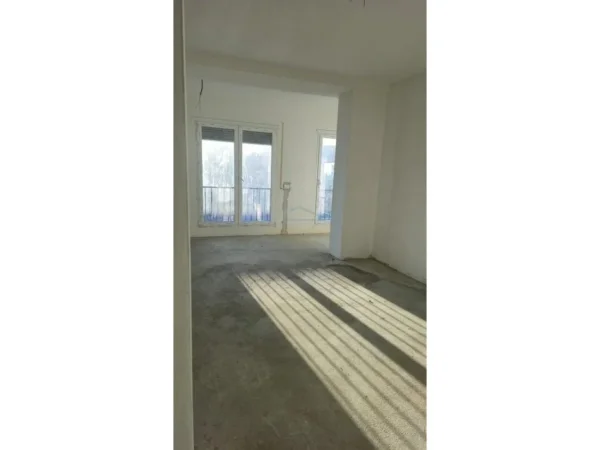 Tirane, shitet apartament+verande | Penthouse 2+1+Ballkon Kati 7, 98 m² (Ali Demi)