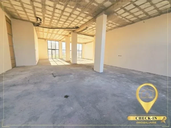 Tirane, jepet me qera ambjent biznesi Kati 0, 270 m² 1.500 € (Rruga Industriale)