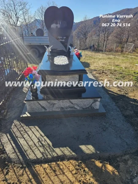 Tirane, shes Punime Varresh Eno Kruje - Modele Varresh Me Pikture Dhe Me Hapje Ne Mes 550 €