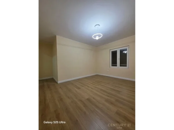 Tirane, shitet 2+1 Kati 7, 140.000 € 