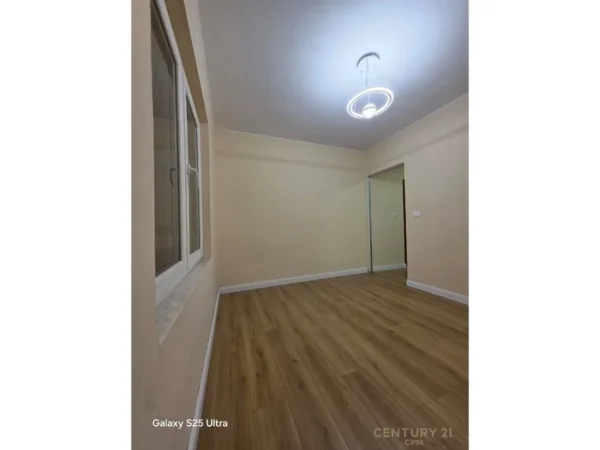 Tirane, shitet 2+1 Kati 7, 140.000 € 