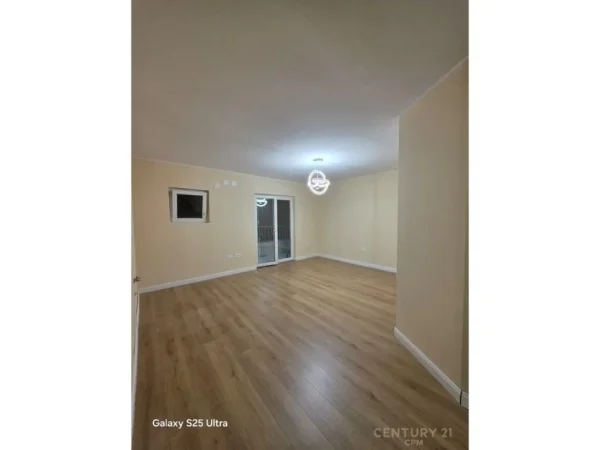 Tirane, shitet 2+1 Kati 7, 140.000 € 