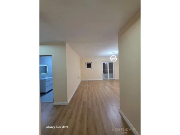 Tirane, shitet 2+1 Kati 7, 140.000 € 