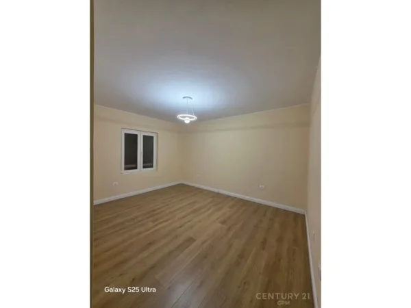 Tirane, shitet 2+1 Kati 7, 140.000 € 