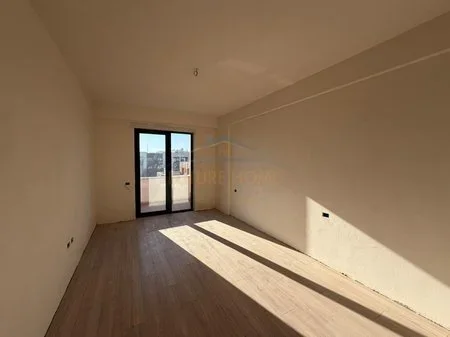Tirane, shitet apartament 1+1 Kati 9, 81 m² 107.730 € 