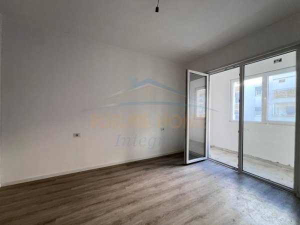 Tirane, shitet apartament 1+1+Ballkon Kati 5, 71 m² 128.000 € 