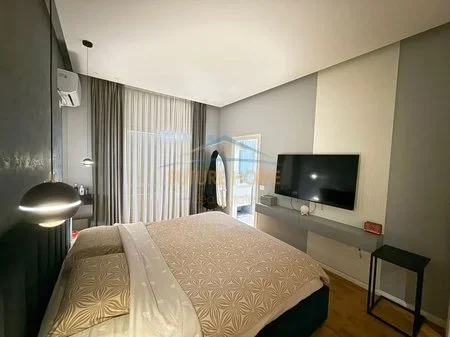 Tirane, shitet 2+1 Kati 5, 260 m² 300.000 € 