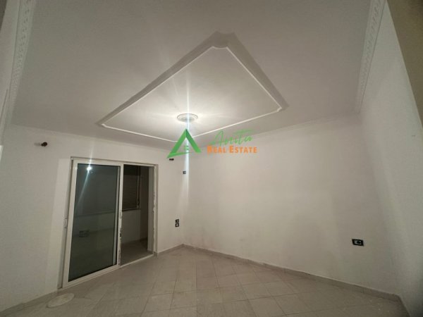 Tirane, jepet me qera apartament 1+1 Kati 1, 58 m², 27000 Leke (Ali Demi)