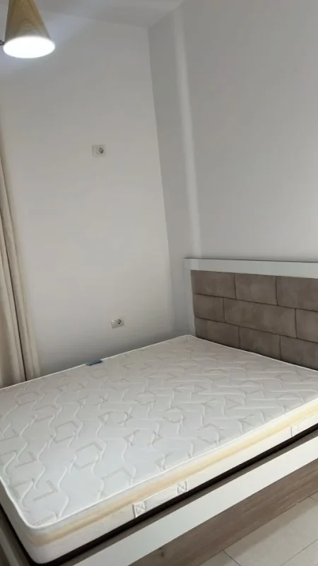 📍 Jepet me Qera Super Hyrje Private – Poshtë Spitalit Amerikan 2 ....400 €