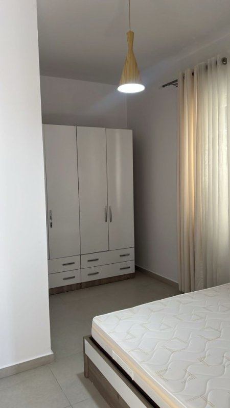 📍 Jepet me Qera Super Hyrje Private – Poshtë Spitalit Amerikan 2 ....400 €