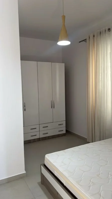 📍 Jepet me Qera Super Hyrje Private – Poshtë Spitalit Amerikan 2 ....400 €