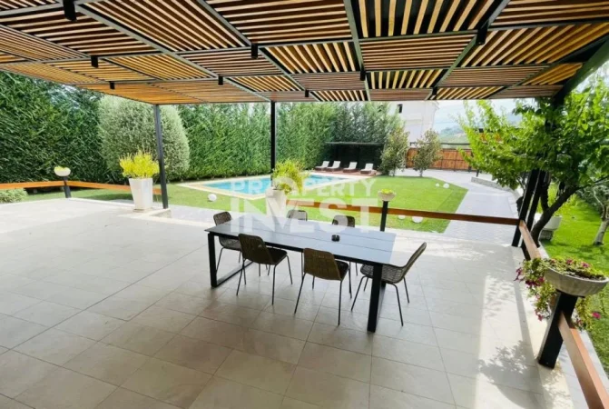 Tirane, jepet me qera Vile 3+1 , 1.400 m² 4.500 € (Lunder)